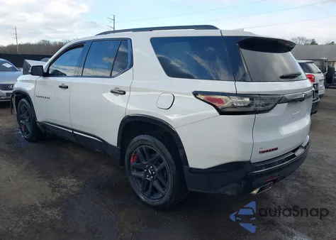 2018 Chevrolet Traverse Premier z USA, uszkodzony, nr VIN 1GNERKKW8JJ258147